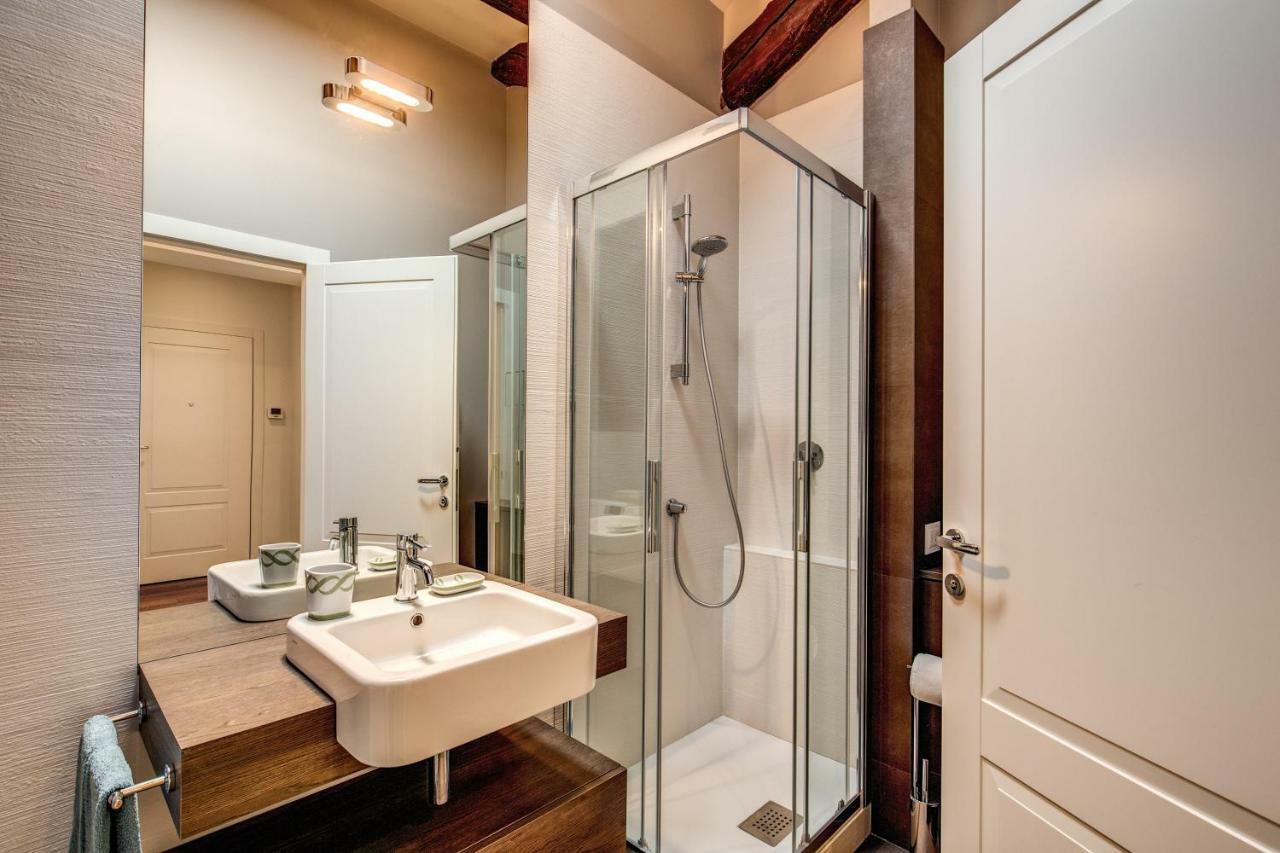 Luxurious Apartment In Милано Екстериор снимка