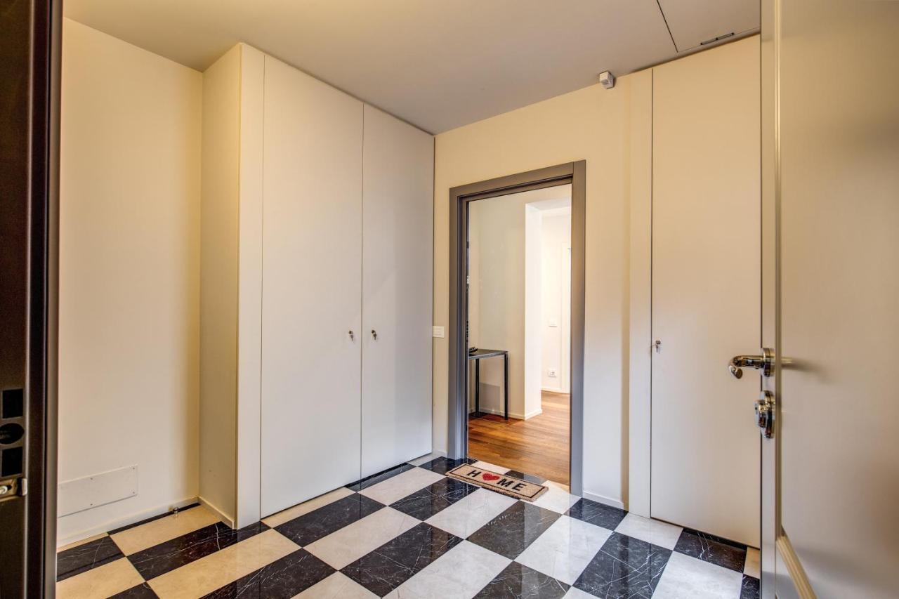 Luxurious Apartment In Милано Екстериор снимка